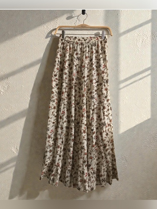 Denim & Supply Ralph Lauren Dresses & Skirts - Denim & Supply Ralph Lauren Cream Maxi Skirt with Red Floral Print